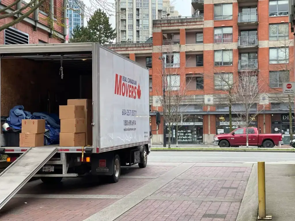 Real Canadian Movers Quality Packing Services