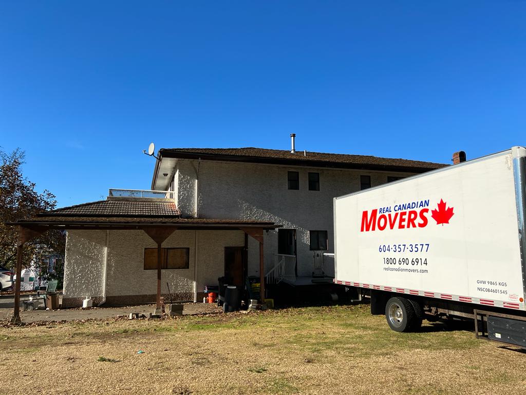 Residential Moving Service-Real Canadian Movers